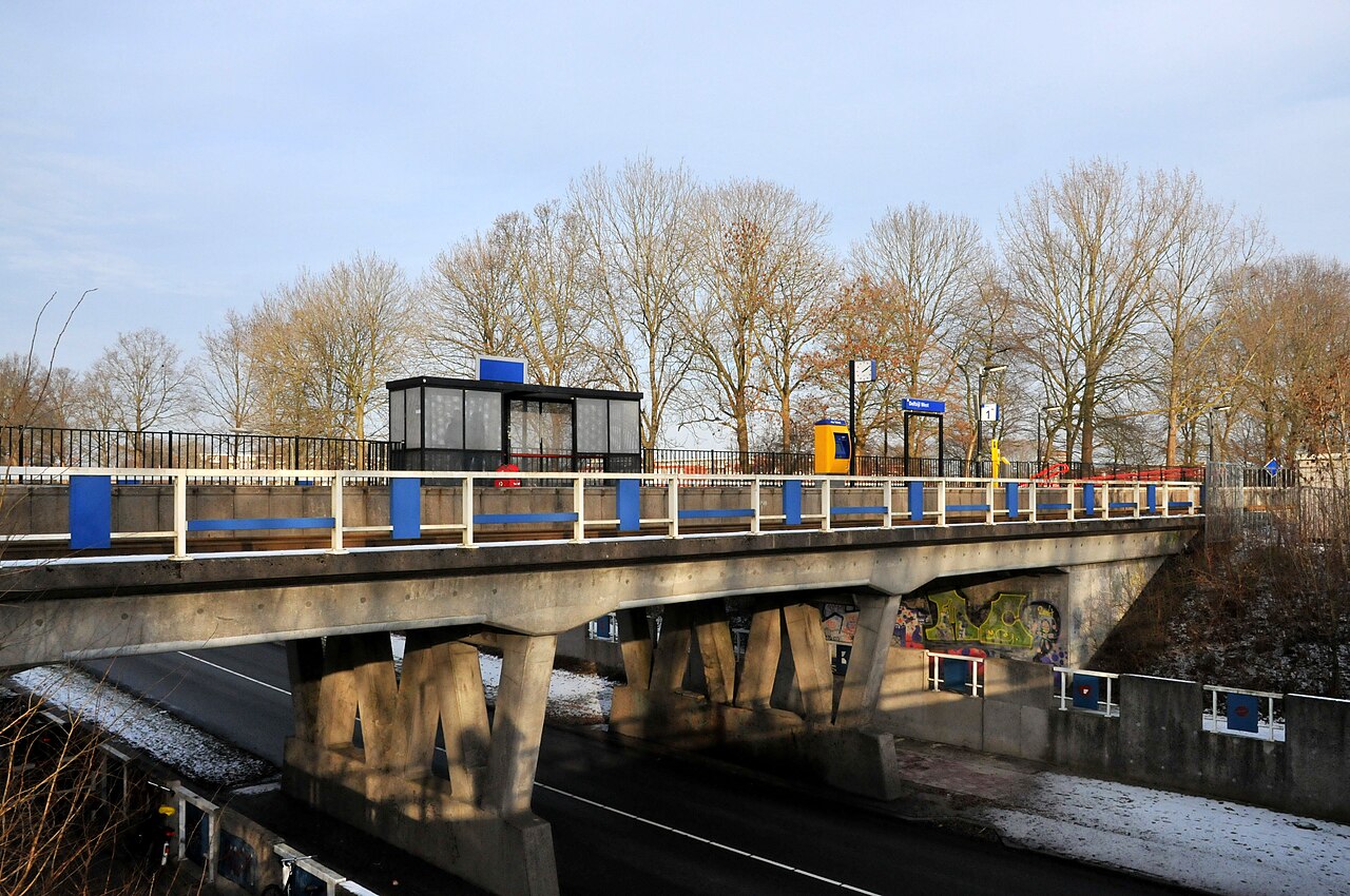 Station Delfzijl West