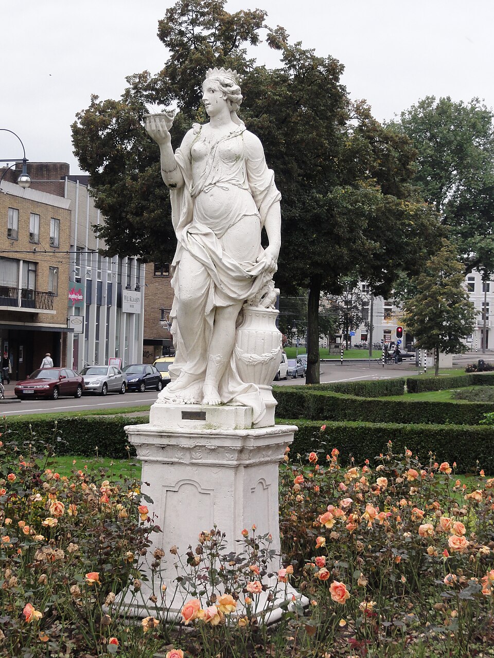 Tuinbeeld Proserpina