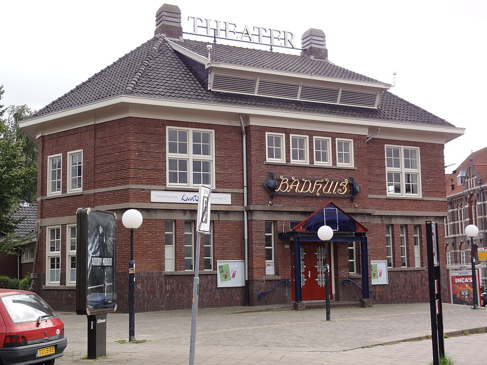 Badhuis