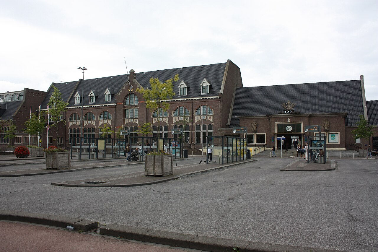 Station Roosendaal