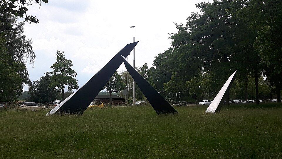 Drie zonnepijlen