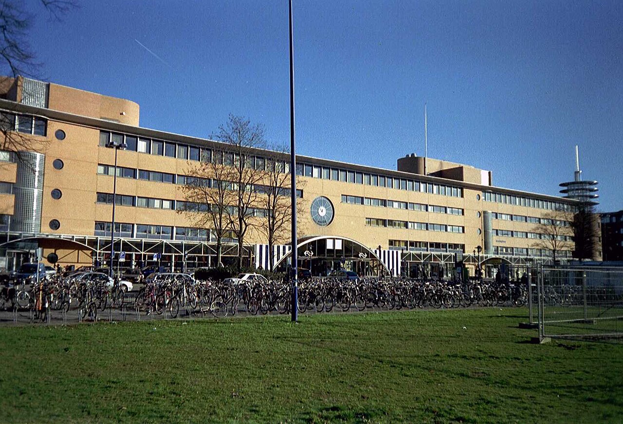 Station Hilversum