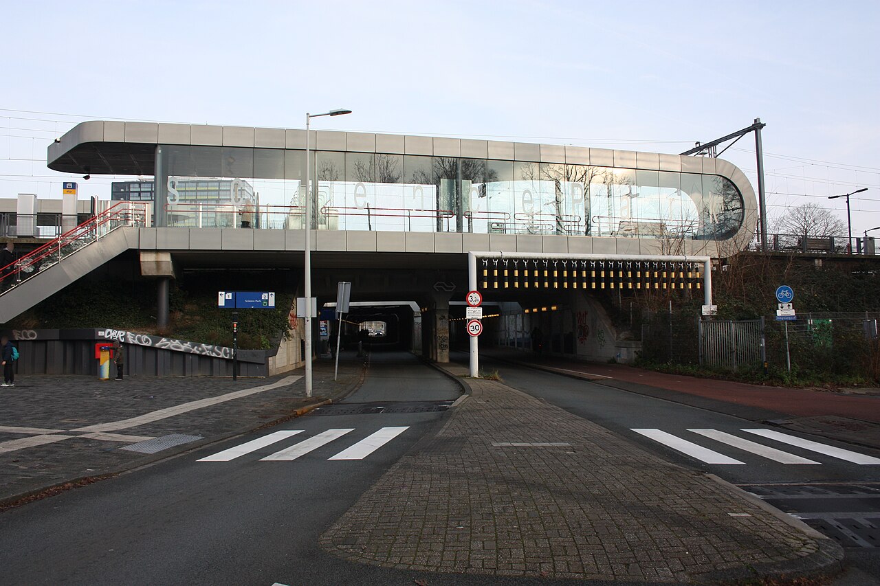 Station Amsterdam Science Park